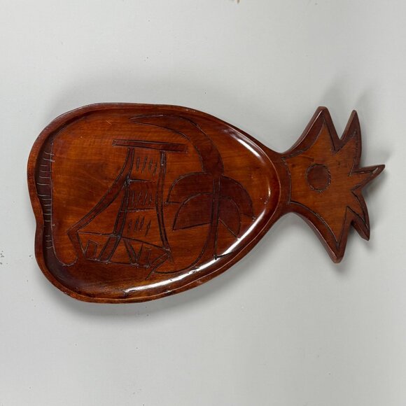 Hand-Carved Wooden Pineapple Serving Tray With Tropical Art Design - Picture 2 of 6
